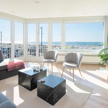 Pretty With Balcony 아파트